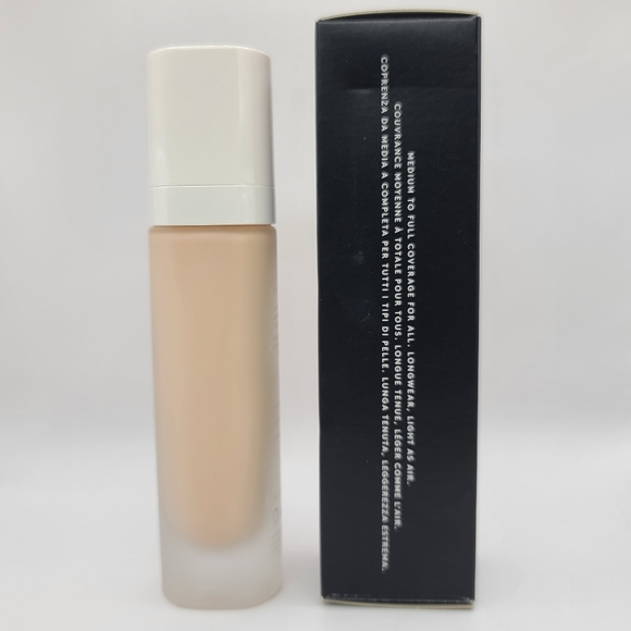 Fenty Beauty by Rihanna Pro filter soft matte longwear foundation in 120 - Picture 3 of 6